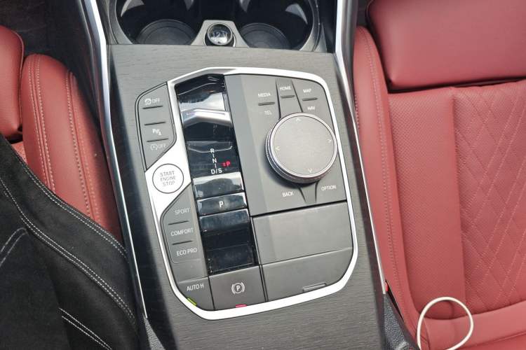 Used BMW 3 Series 2024 325i M Sport Package Gear Lever