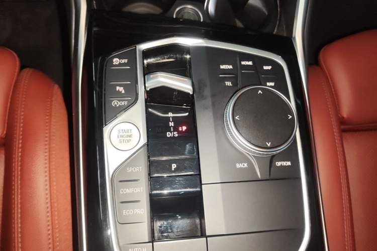 Used BMW 3 Series 2024 320Li M Sport Package Gear Lever