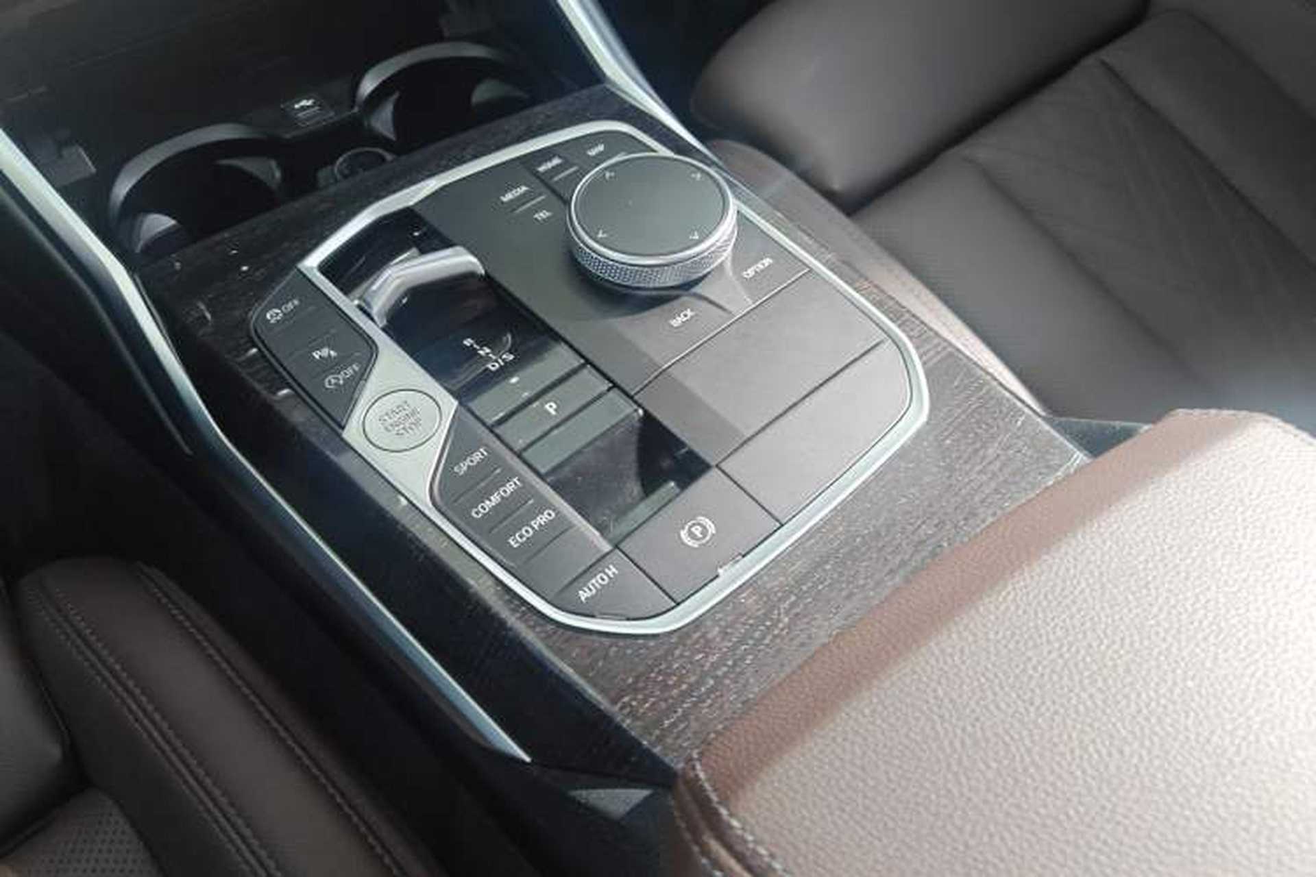 Used BMW 3 Series 2024 325Li M Sport Package Gear Lever