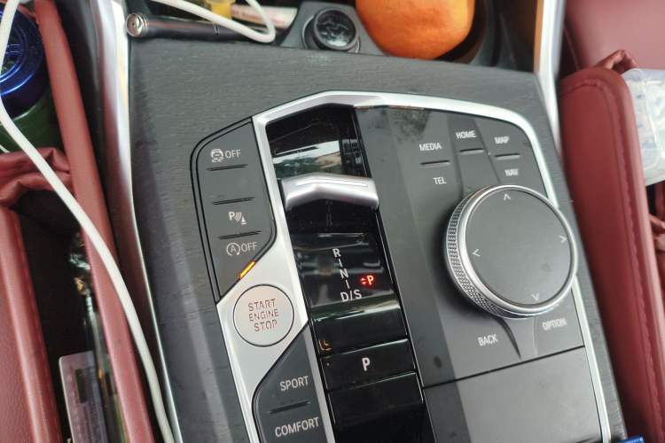 Used BMW 3 Series 2024 325i M Sport Package Gear Lever