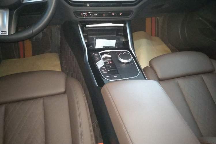 Used BMW 3 Series 2024 320Li M Sport Package Gear Lever