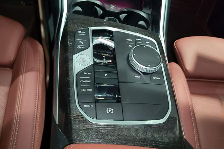 Used BMW 3 Series 2024 325Li M Sport Package Gear Lever
