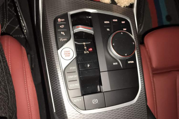 Used BMW 3 Series 2024 325i M Sport Night Edition Package Gear Lever