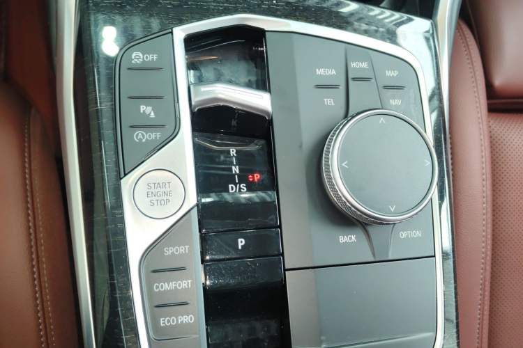 Used BMW 3 Series 2024 325Li M Sport Package Gear Lever