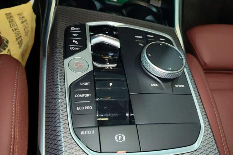 Used BMW 3 Series 2024 325i M Sport Night Edition Package Gear Lever