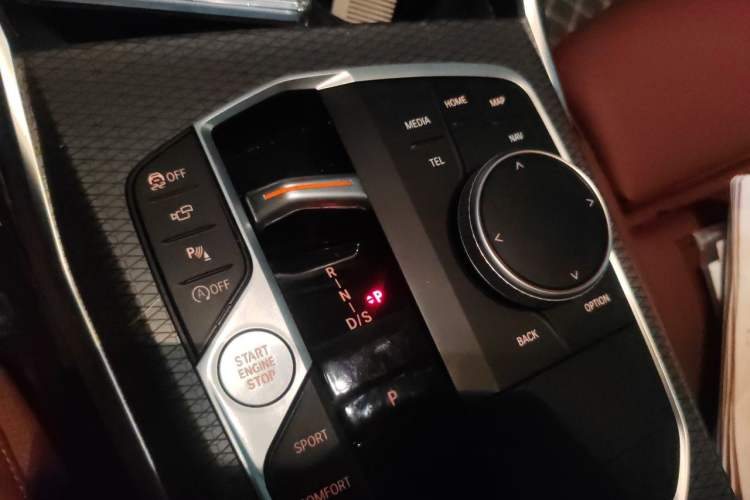 Used BMW 3 Series 2024 325Li M Sport Night Edition Package Gear Lever