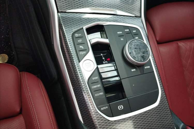Used BMW 3 Series 2024 325Li M Sport Night Edition Package Gear Lever