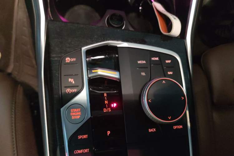 Used BMW 3 Series 2024 325Li M Sport Package Gear Lever