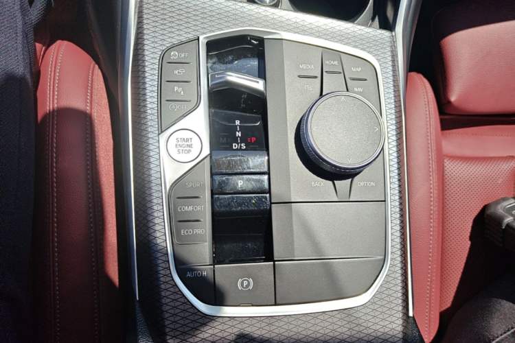 Used BMW 3 Series 2024 325Li M Sport Night Edition Package Gear Lever