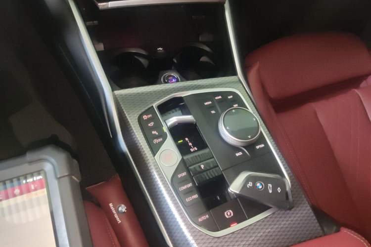 Used BMW 3 Series 2024 325i M Sport Night Edition Package Gear Lever