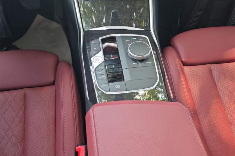 Used BMW 3 Series 2024 325Li M Sport Package Gear Lever