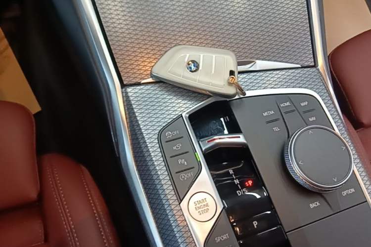 Used BMW 3 Series 2024 325Li M Sport Night Edition Package Gear Lever