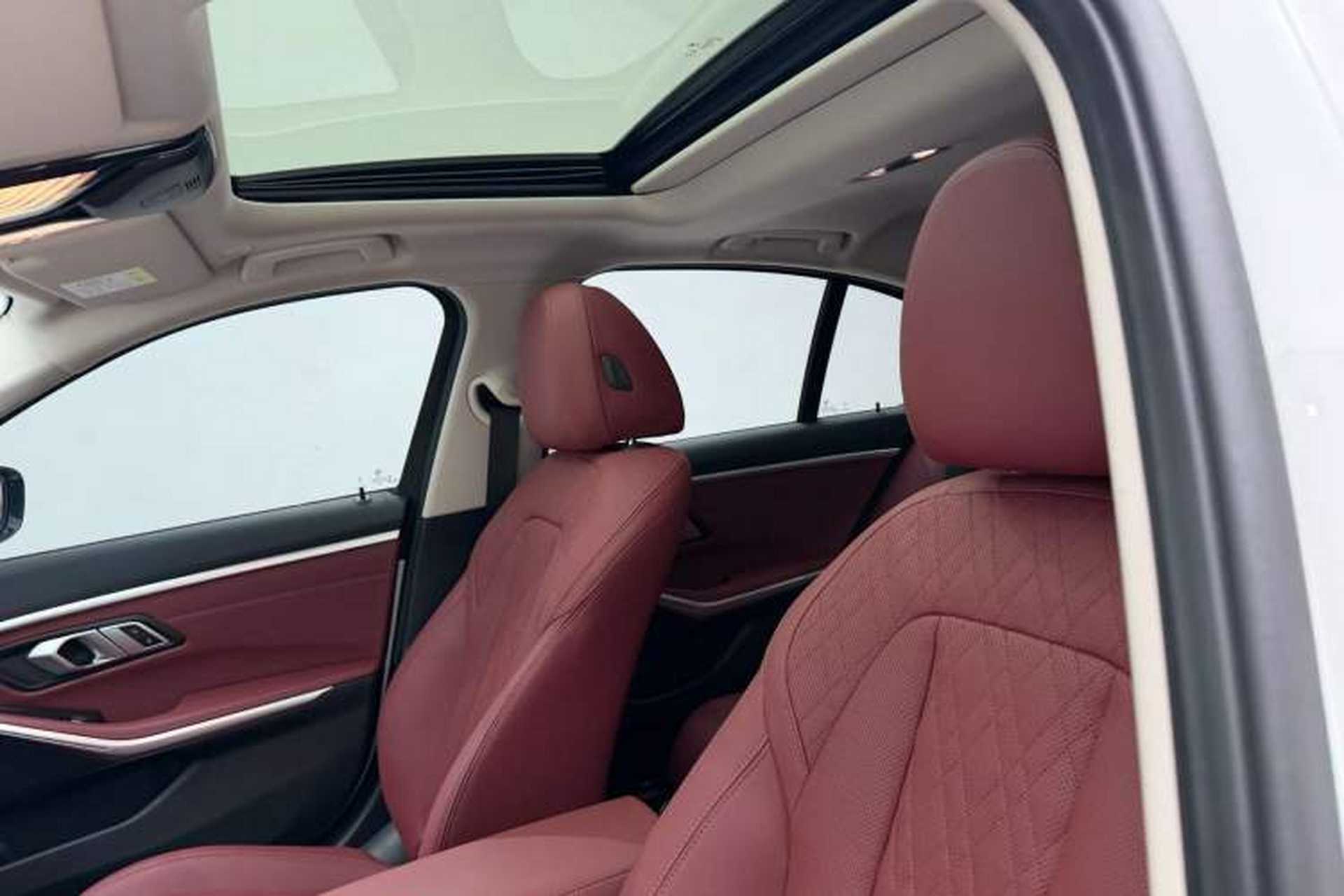 Used BMW 3 Series 2024 325i M Sport Night Edition Package Headliner