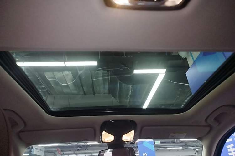 Used BMW 3 Series 2024 325i M Sport Package Headliner