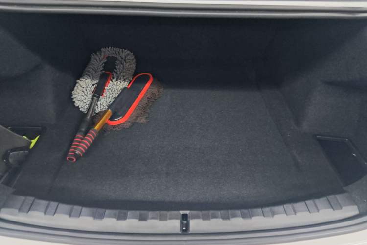 Used BMW 3 Series 2024 325Li M Sport Night Edition Package Headliner