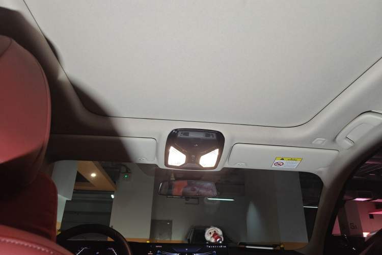 Used BMW 3 Series 2024 325i M Sport Package Headliner