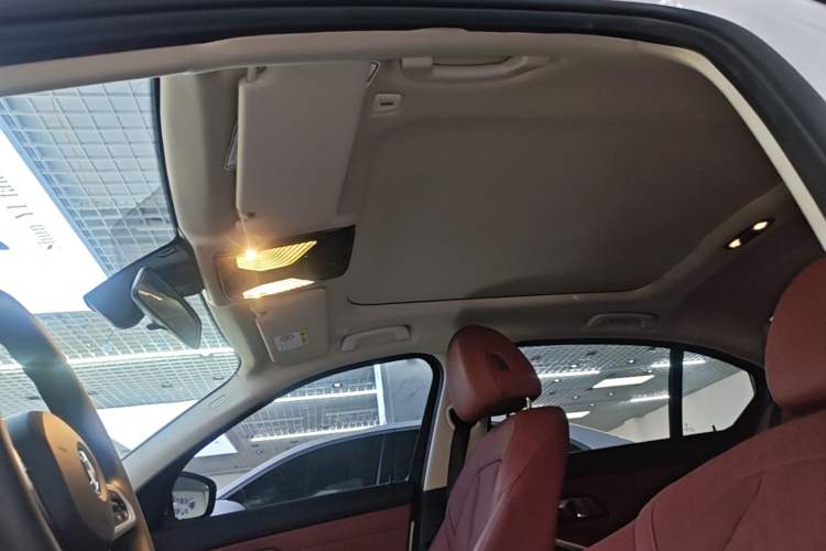 Used BMW 3 Series 2024 325Li M Sport Package Headliner