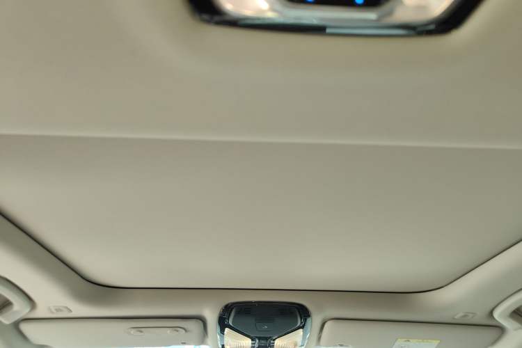 Used BMW 3 Series 2024 325i M Sport Package Headliner