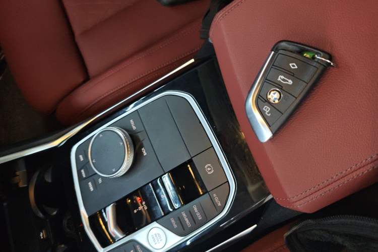 Used BMW 3 Series 2024 320Li M Sport Package Interior 1