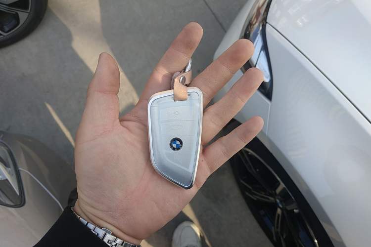Used BMW 3 Series 2024 325i M Sport Package Interior 1