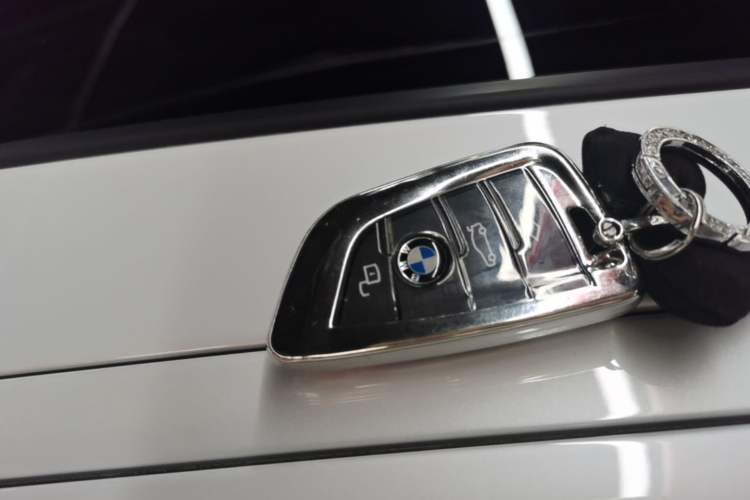Used BMW 3 Series 2024 320i M Sport Package Interior 1