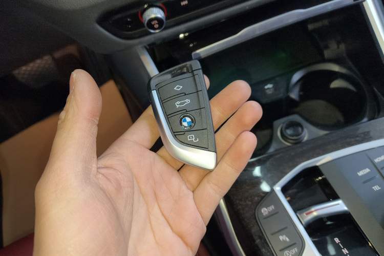 Used BMW 3 Series 2024 325Li M Sport Package Interior 1