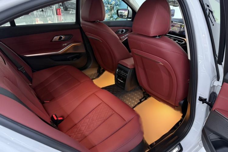 Used BMW 3 Series 2024 320Li M Sport Package Interior 10
