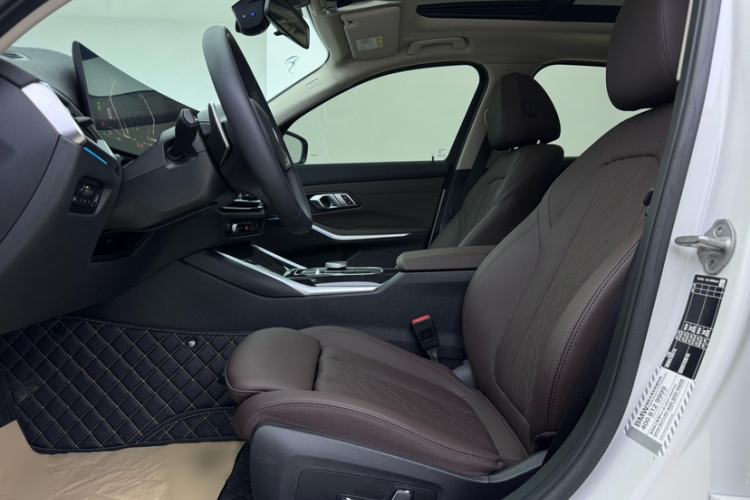 Used BMW 3 Series 2024 325Li M Sport Package Interior 10