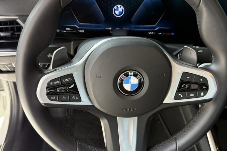 Used BMW 3 Series 2024 320Li M Sport Package Interior 13