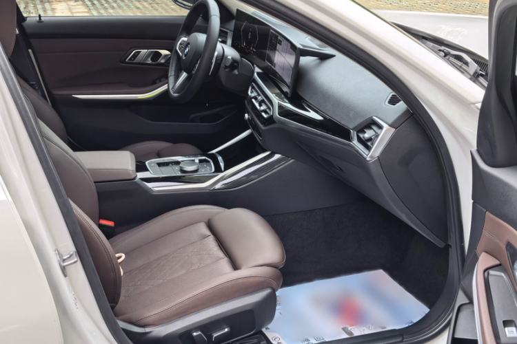 Used BMW 3 Series 2024 320i M Sport Package Interior 2