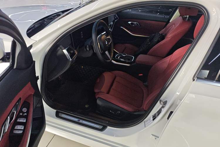 Used BMW 3 Series 2024 320Li M Sport Package Interior 3