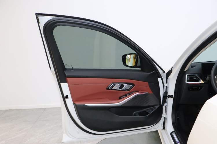 Used BMW 3 Series 2024 325Li M Sport Package Interior 3