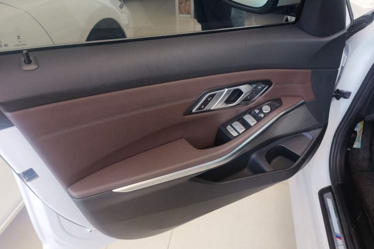 Used BMW 3 Series 2024 320Li M Sport Package Interior 3