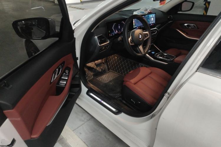 Used BMW 3 Series 2024 320Li M Sport Package Interior 3