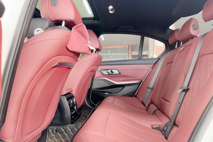 Used BMW 3 Series 2024 325i M Sport Night Edition Package Interior 3