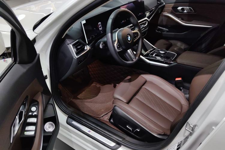 Used BMW 3 Series 2024 320Li M Sport Package Interior 3