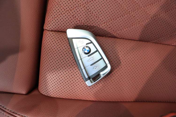 Used BMW 3 Series 2024 325Li M Sport Package Interior 4