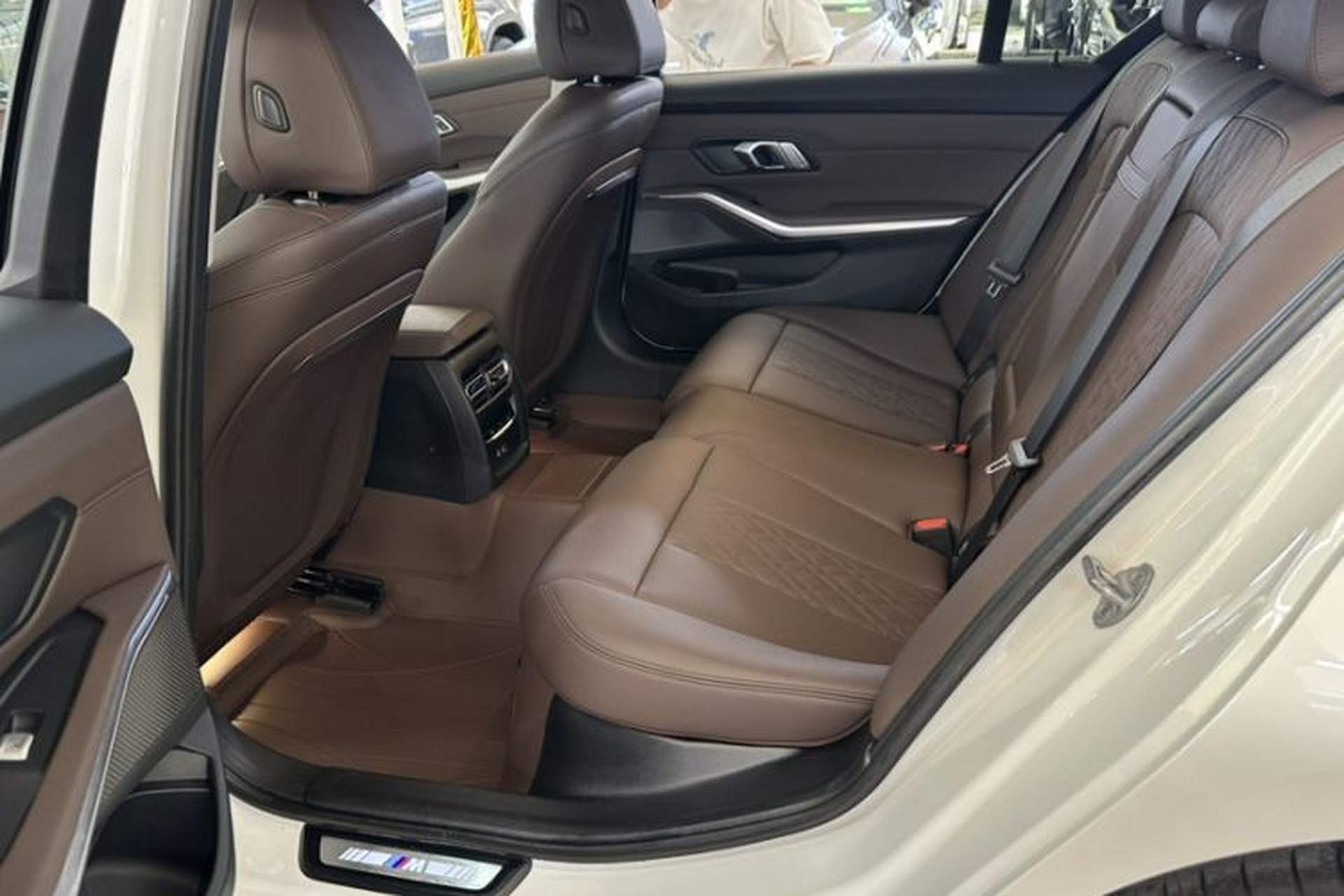 Used BMW 3 Series 2024 325Li M Sport Package Interior 4