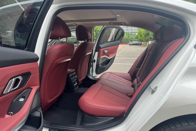Used BMW 3 Series 2024 320Li M Sport Package Interior 4