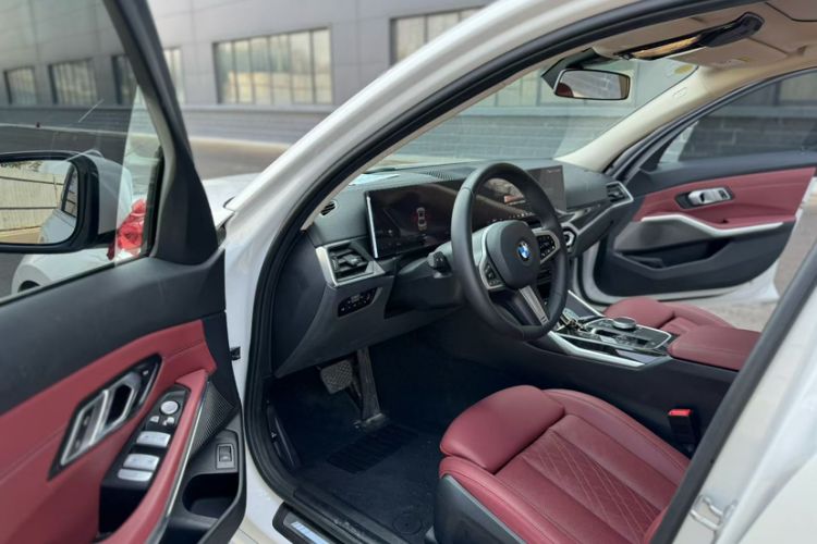 Used BMW 3 Series 2024 325Li M Sport Package Interior 4