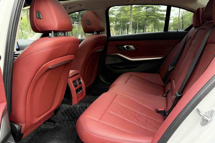 Used BMW 3 Series 2024 325Li M Sport Package Interior 4