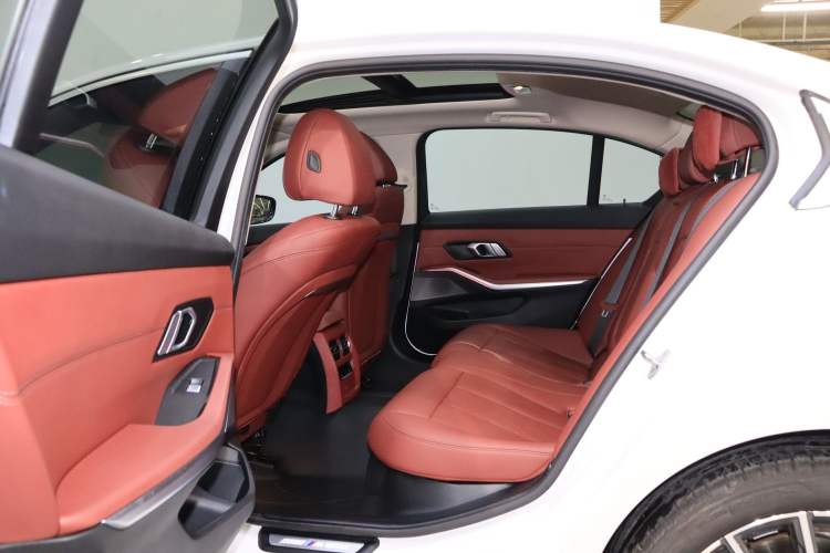 Used BMW 3 Series 2024 325Li M Sport Package Interior 5