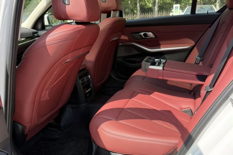 Used BMW 3 Series 2024 320Li M Sport Package Interior 5