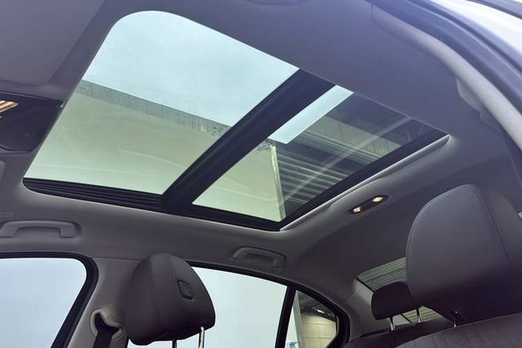 Used BMW 3 Series 2024 325Li M Sport Package Interior 6
