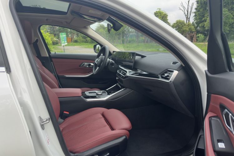 Used BMW 3 Series 2024 320Li M Sport Package Interior 6