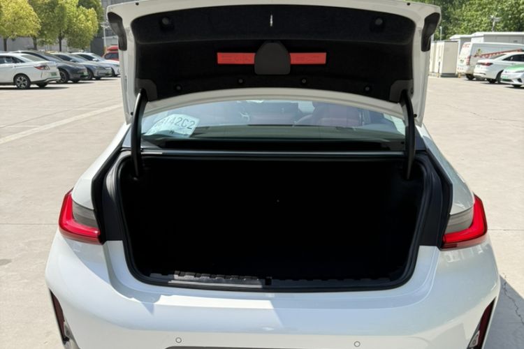 Used BMW 3 Series 2024 320Li M Sport Package Interior 6