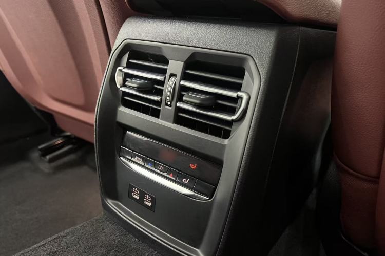 Used BMW 3 Series 2024 325Li M Sport Package Interior 7