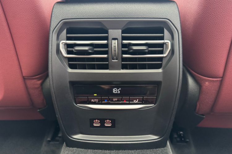 Used BMW 3 Series 2024 320Li M Sport Package Interior 9