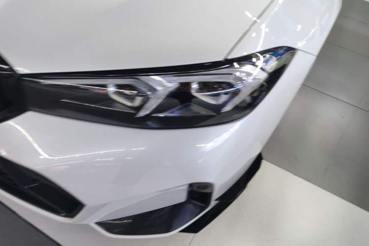 Used BMW 3 Series 2024 325i M Sport Package Left Front Headlight
