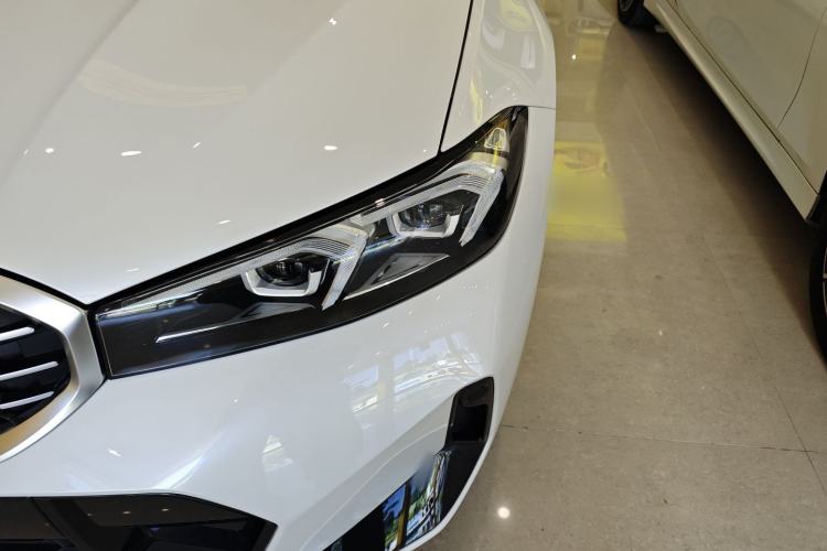 Used BMW 3 Series 2024 325Li M Sport Package Left Front Headlight